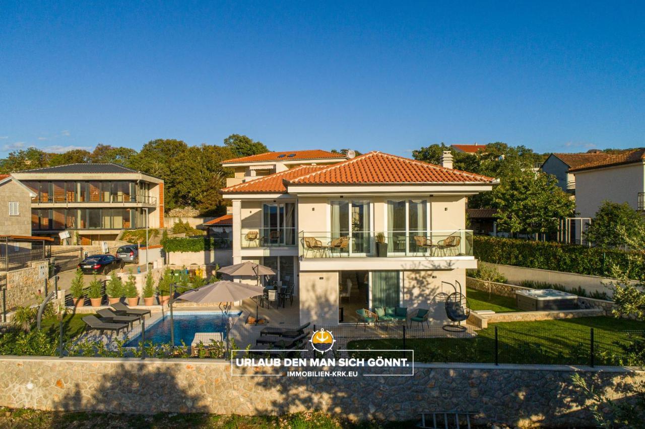 Villa Richard Малинска Экстерьер фото
